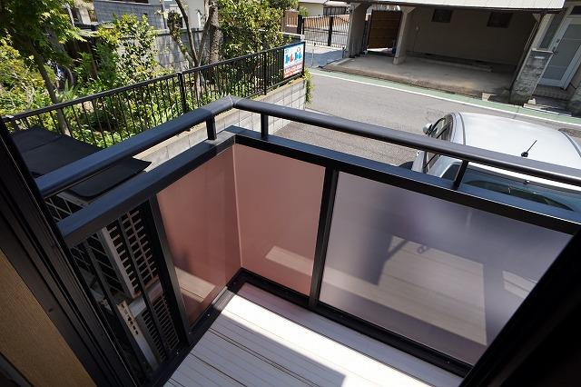 クレバーハウスのバルコニー|※別の部屋（2階の写真です。）