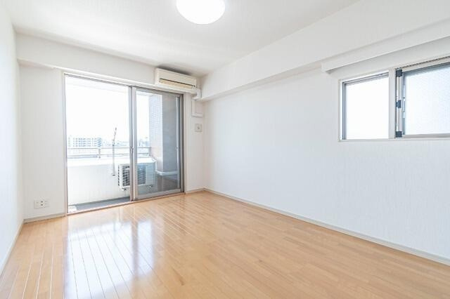 メイクスデザイン東陽町の居間・リビング|同一仕様別部屋