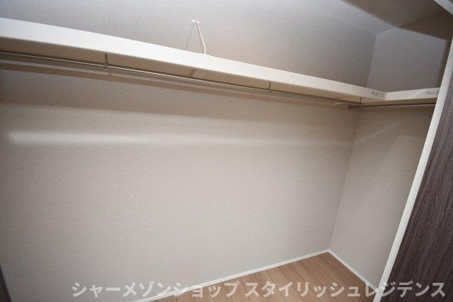 北九州市小倉北区霧ケ丘１丁目の一戸建ての収納