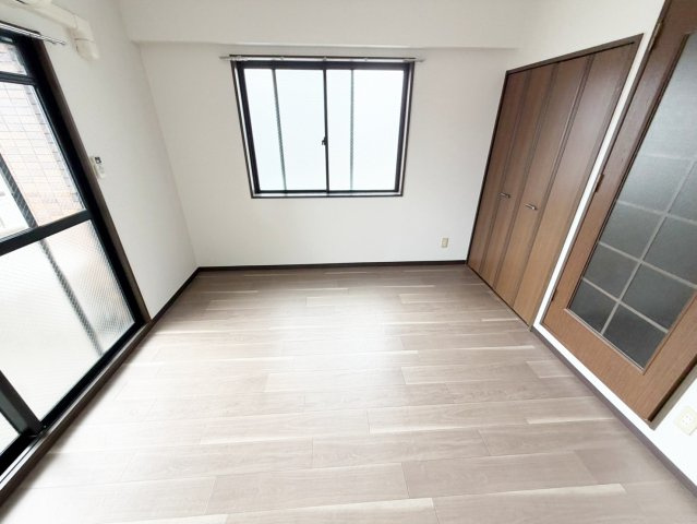 クリアコートU Pt5の居間・リビング