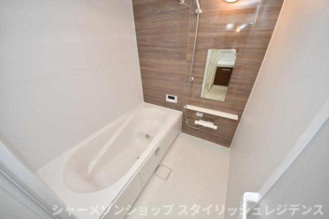 北九州市小倉北区霧ケ丘１丁目の一戸建ての浴室