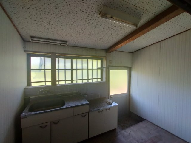 大黒町 平屋二戸一戸建のキッチン