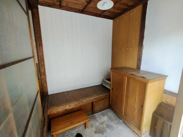 大黒町 平屋二戸一戸建の玄関