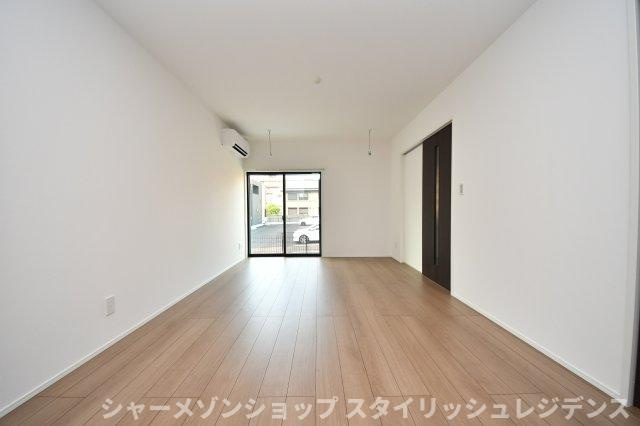 北九州市小倉北区霧ケ丘１丁目の一戸建ての居間・リビング
