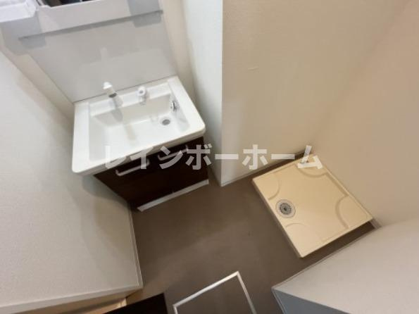 ジーメゾン春日部花積の独立洗面台