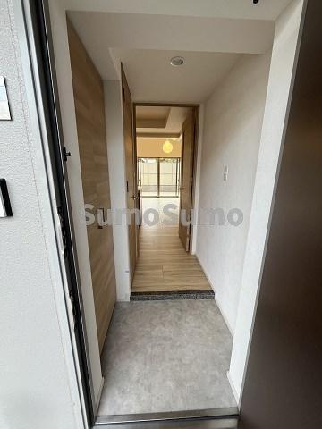 尼崎市武庫之荘１丁目のアパートの玄関