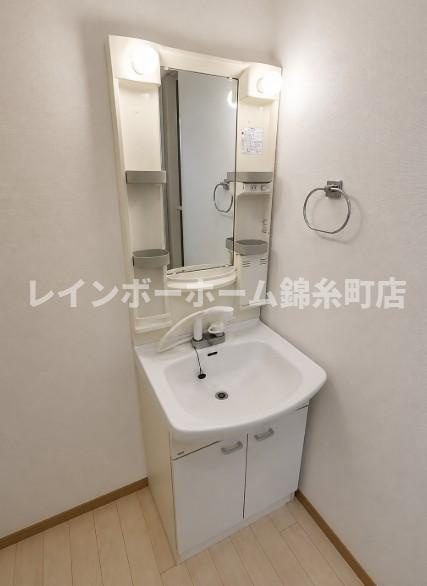 クローバー2番館の独立洗面台