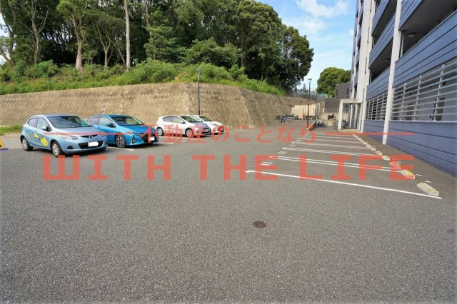 Aletta（アレッタ）合川町【キャッシュバック対象物件】の駐車場|カースペースがあります
