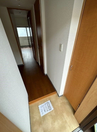 URBAN FLATS江坂の玄関