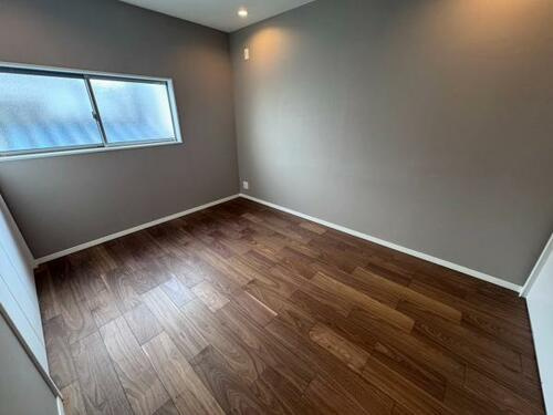河北中町　中古一戸建ての子供部屋|洋室6.0帖
■物件内覧・資金計画相談・住宅ローン相談、リフォーム相談、お問合せ受付中■
※当日・翌日のご内覧、ご相談はお電話でのお問合せがスムーズです！