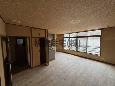 【居間・リビング】 | 平田町1丁目　売ビル