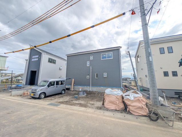 【前面道路含む現地写真】 | リーブルガーデン.S高崎市箕郷町上芝第4ー③