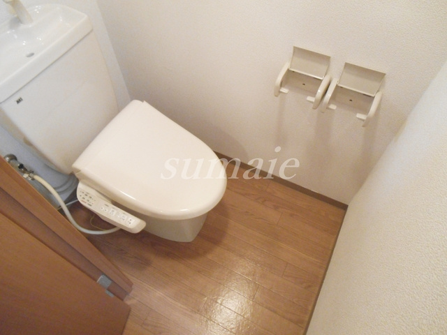 ローズガーデンＮＫＫのトイレ|温水洗浄機能付きトイレ完備♪