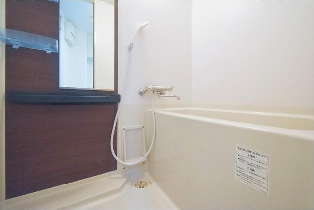 SERENiTE本町エコート（セレニテ本町エコート）　BRAVI不動産の浴室