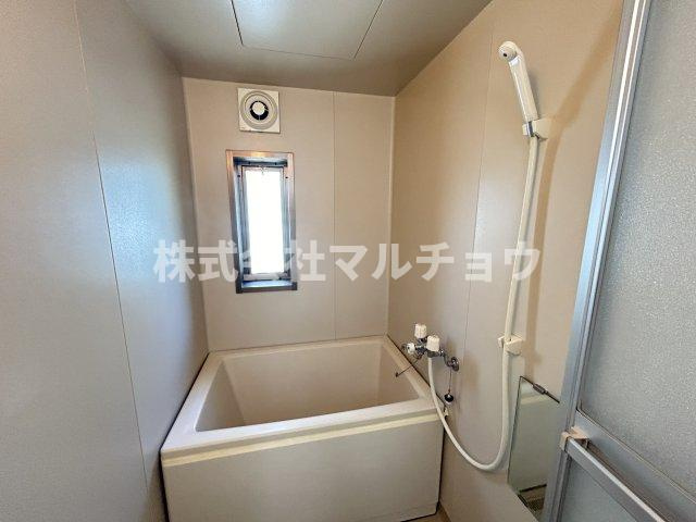 メゾン文里A棟の浴室|コンパクトで使いやすいお風呂です