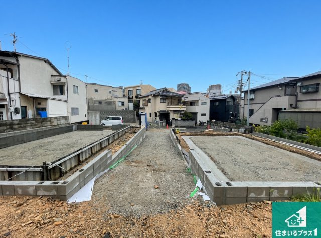 宝塚市中州　第1期　新築一戸建ての前面道路含む現地写真