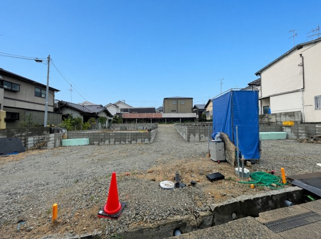 宝塚市中州　第1期　新築一戸建ての外観|周辺は落ち着いた街並みの住宅地！子育てがしやすい住環境です！まだ未完成ですが、現地でしかわからない事もございます。是非一度ご覧ください。