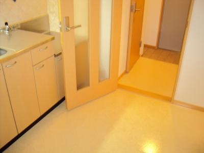 グランレブリー新町の内装