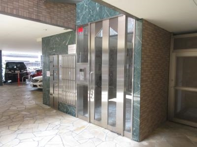 グランレブリー新町のその他|オートロック