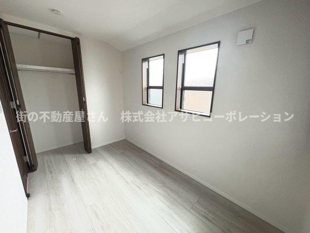 須磨区青葉町１丁目　新築戸建ての洋室|広々とした洋室です