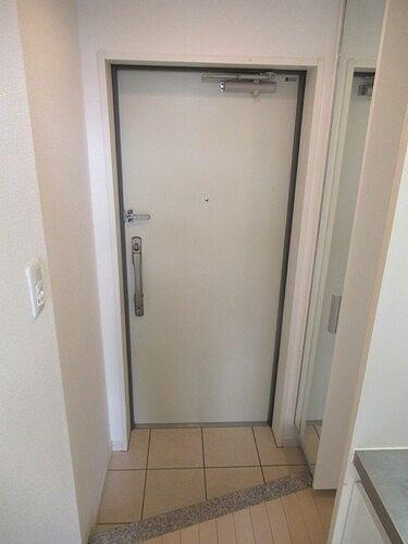 スタジオスクエア住吉の玄関
