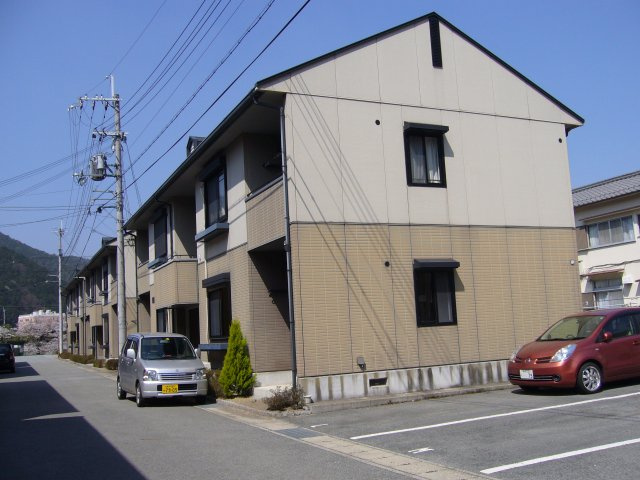 パールハイツCの駐車場
