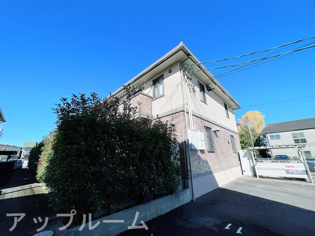 春日井市八事町２丁目のアパートの外観