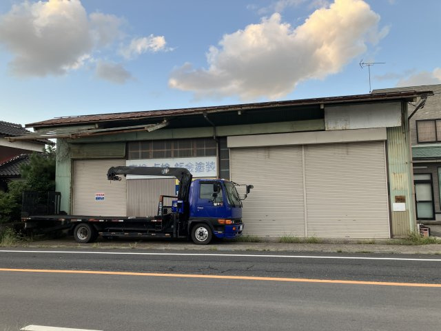 不入岡工場（事務所併設）の外観