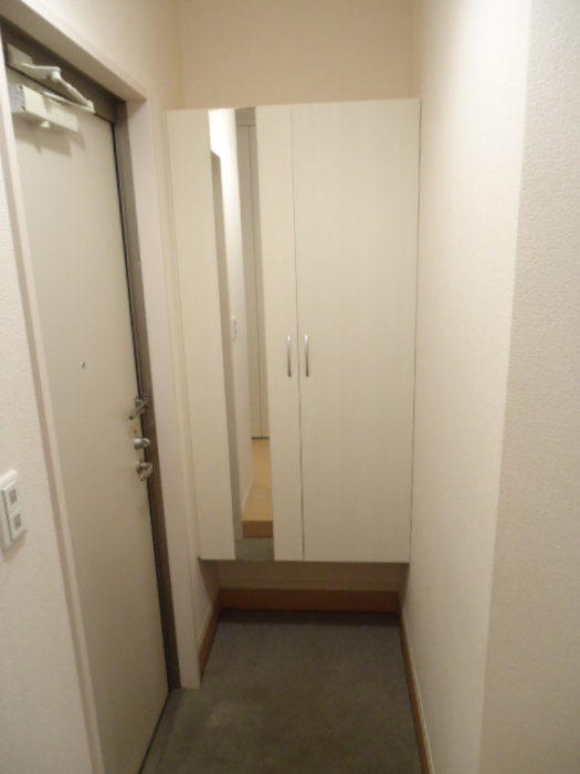 リヴァーレの玄関