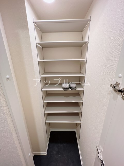 オレオール中央通の玄関