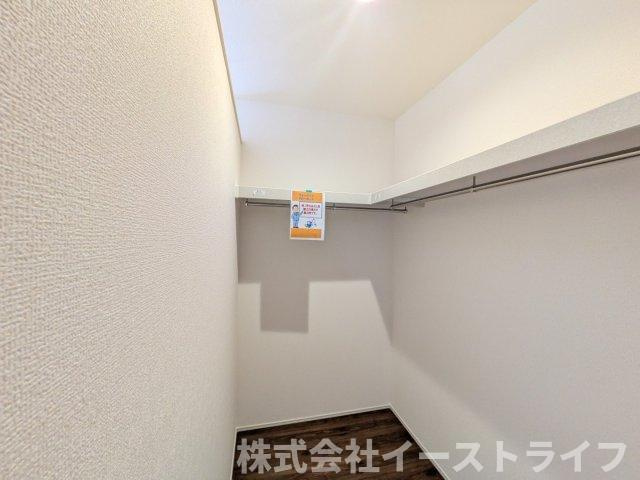 【新築戸建】　いわき市久之浜町第5　長期優良住宅の収納|季節ごとの入れ替えが不要なウォークインクローゼットは、こたつや扇風機、またお絵描きや工作などお子様との思い出もたっぷり収納できます。2ヵ所あり！
