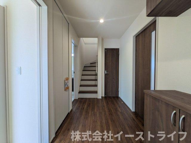 【新築戸建】　いわき市久之浜町第5　長期優良住宅の玄関|1階ホールは広々とした空間！