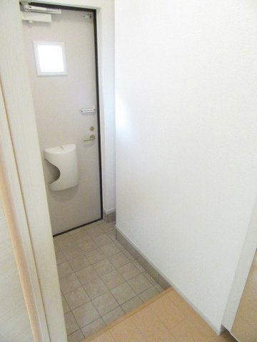 フローリッシュの玄関
