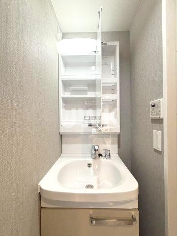 名古屋市北区金城２丁目の賃貸マンションの独立洗面台