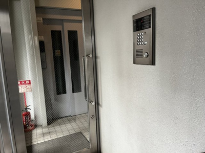 【エントランス】