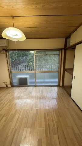 蒔田マンションの居間・リビング