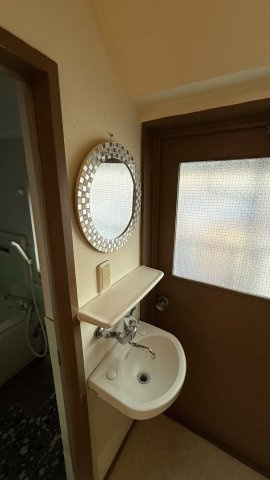 蒔田マンションの洗面所
