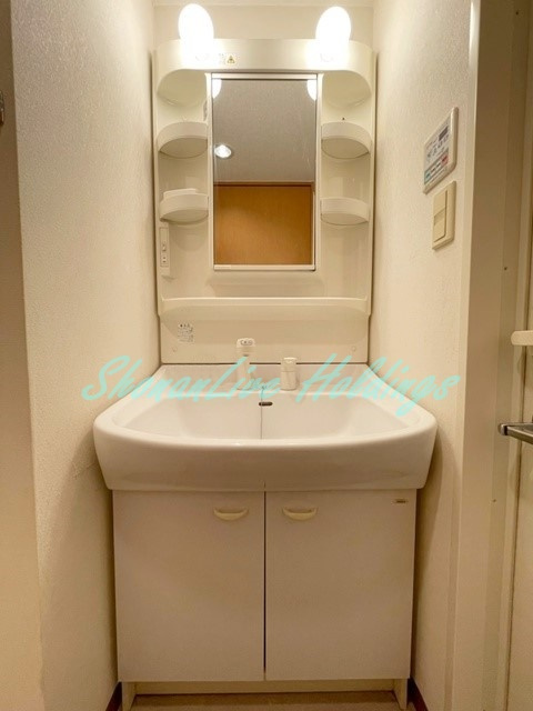 藤沢市朝日町の賃貸マンションの洗面所