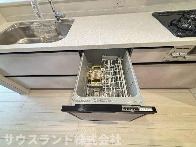 八王子市並木町～全９棟～のその他|毎日の家事をしっかりサポートしてくれるビルトイン食器洗浄乾燥機付きです！食事の後片付けをお任せできるので、ご家族でゆっくり過ごす時間が増えます。手洗いに比べて節水効果も期待できて環境にも優しいです☆