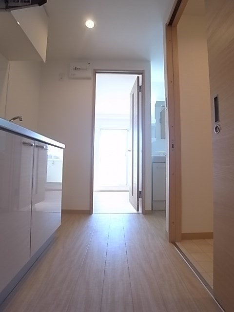 尼崎市立花町４丁目の賃貸マンションの居間・リビング
