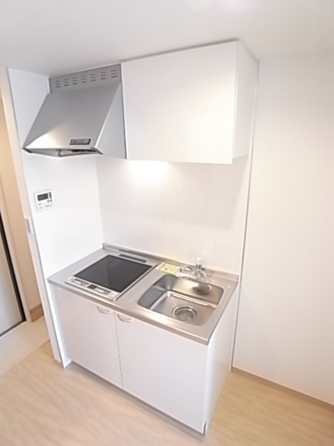 尼崎市立花町４丁目の賃貸マンションのキッチン
