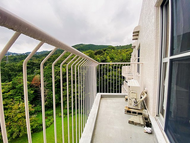 中台工業伊東マンション第3別館のバルコニー