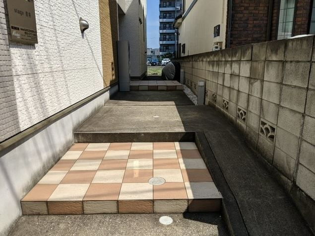stage青井 のエントランス