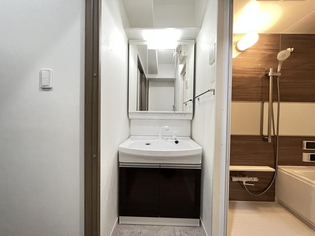 THE SQUARE・Glory Residenceの洗面所