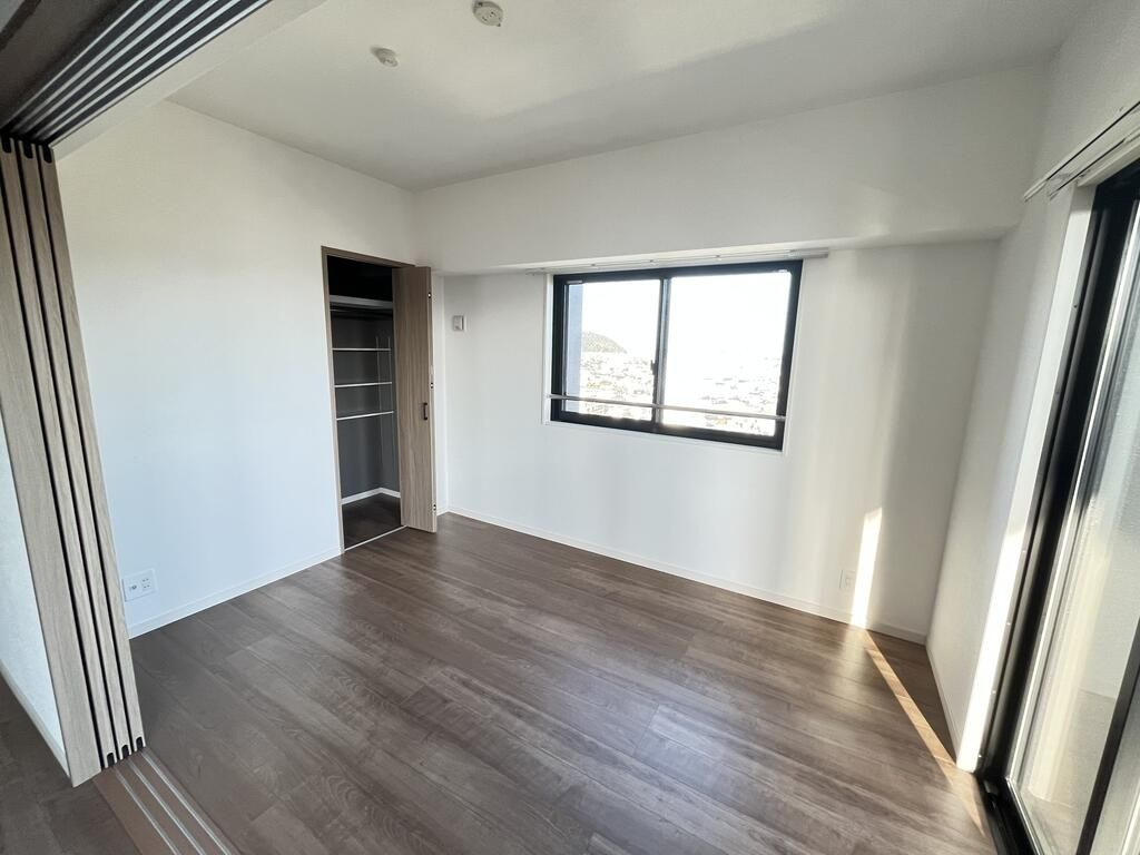 THE SQUARE・Glory Residenceの洋室