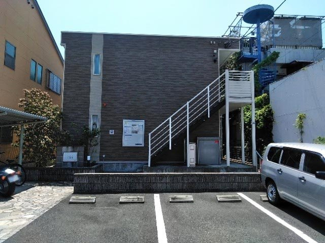 レオネクスト八田西の外観