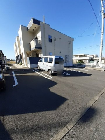 リーガハット２３の駐車場