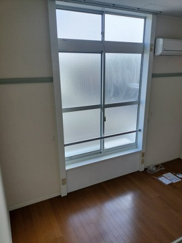 レオパレスジュネスＥＢＡの居間・リビング