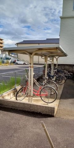 レオパレスシンセーのその他|駐輪場