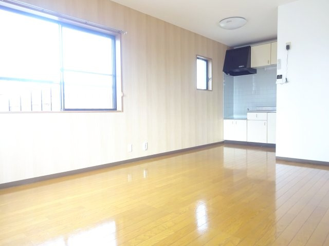 神栖市土合中央１丁目のアパートの居間・リビング|ＬＤＫ11.5帖